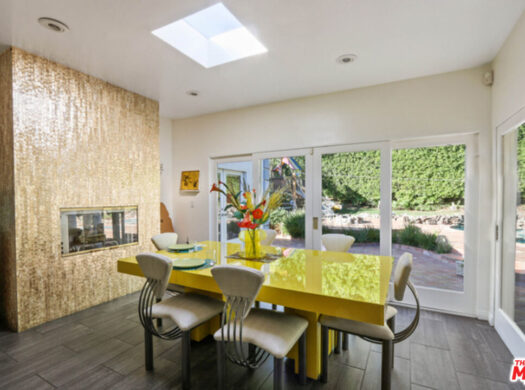 1043 Loma Vista Dr